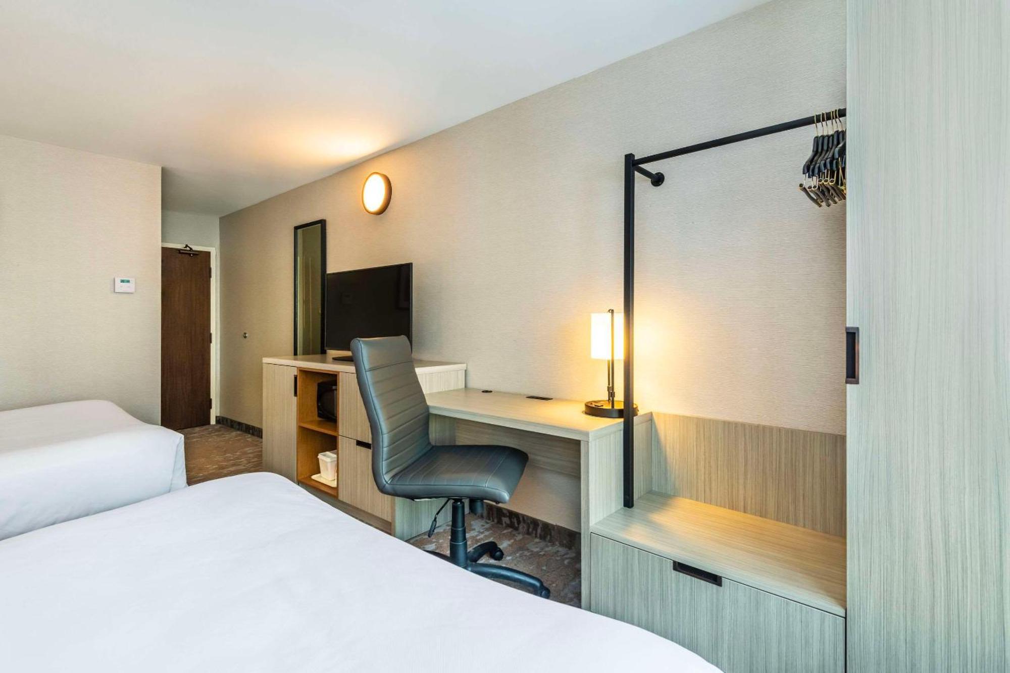 Comfort Inn Airport East Ciudad de Quebec Exterior foto